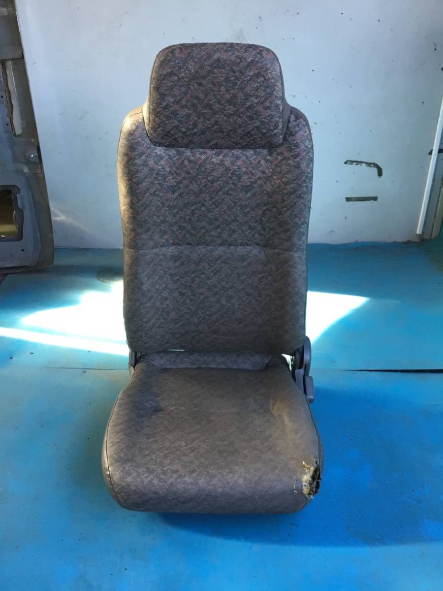 FRR35K3S H.16年 フォワード 助手席側 シート L 230113 即日発送可 いすゞ ヤフオク 91×54×53拍卖