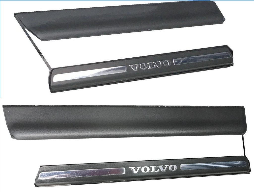 VO1 / ボルボ / VOLVO / S60 / FB4164T / B4164T / フロント 左右 セット / スカッフプレート / scuff plate拍卖
