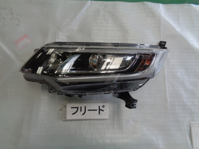 フリード GB7 左ヘッドランプユニット LED 即決 6342拍卖