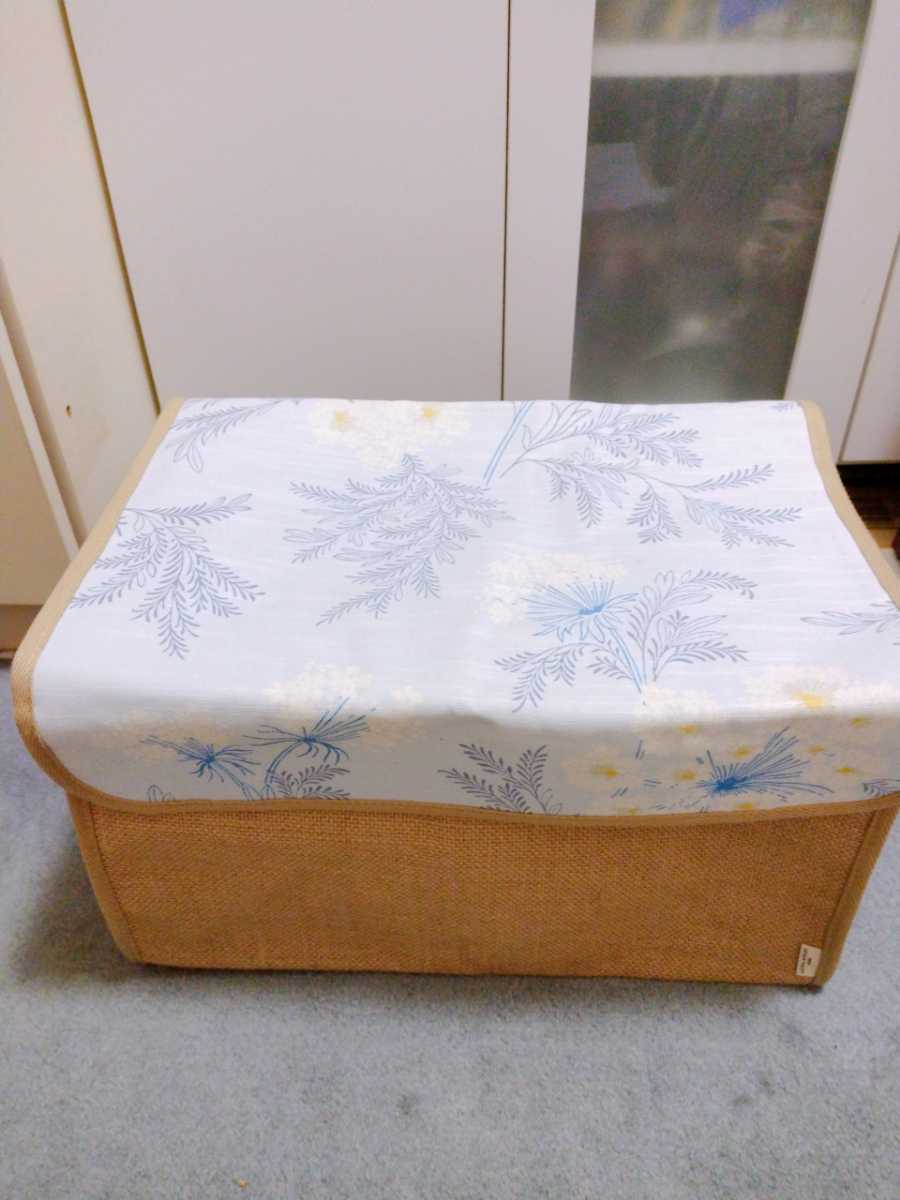 新品未使用 ローラアシュレイ ストレージボックス 蓋付き収納ケース 花柄 葉っぱ 植物柄 ジュート サンドフォード シスプレー 水色 収納箱拍卖