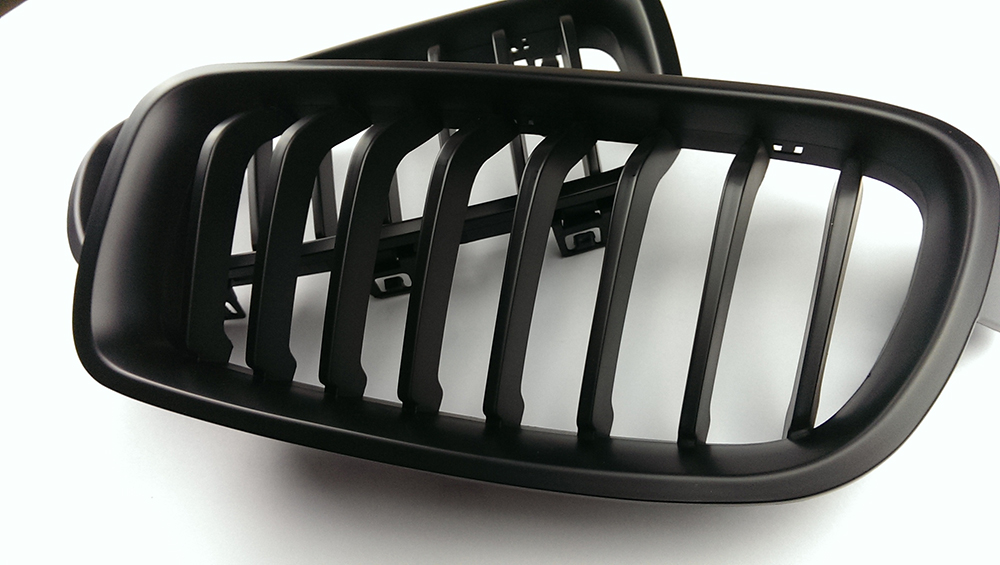 純正交換用 左右セット 取付簡単 在庫有 BMW F30 F31 フロントグリル 艶消黒マットブラック ABS 2012-2017拍卖