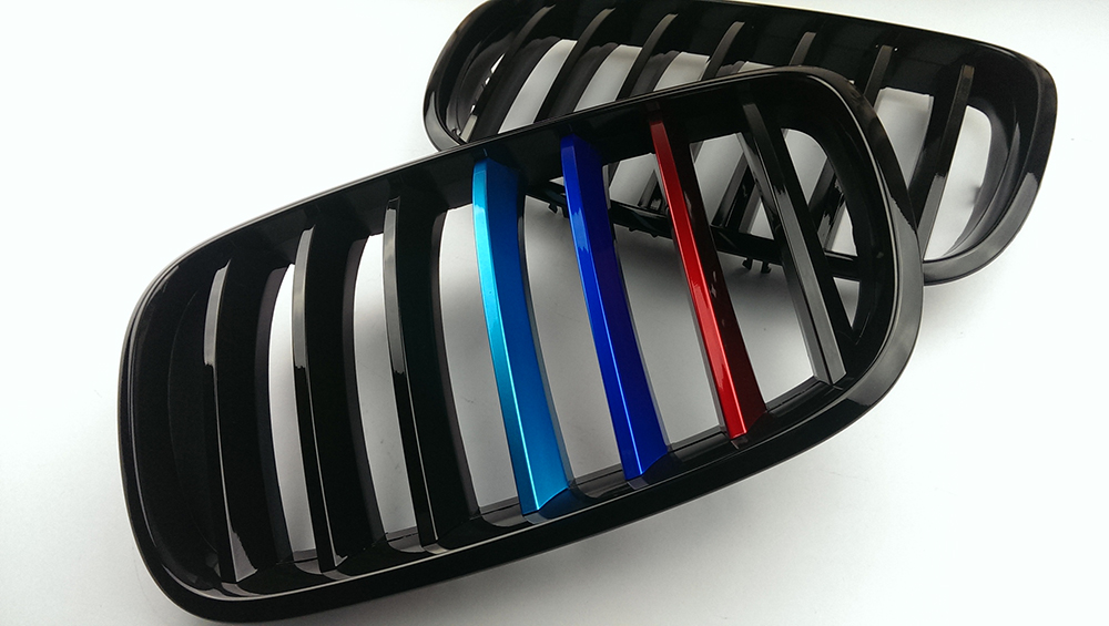 取付簡単 在庫有 純正交換用 左右セット BMW E70 X5 E71 X6 フロントグリル 光沢黒+金属風Mの3色カラー ABS 2007-2013拍卖