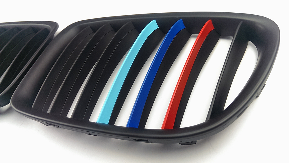 取付簡単 在庫有 純正交換用 左右セット BMW E84 X1 SUV フロントグリル 2009-2014 艶消黒+Mの3色カラー ABS拍卖