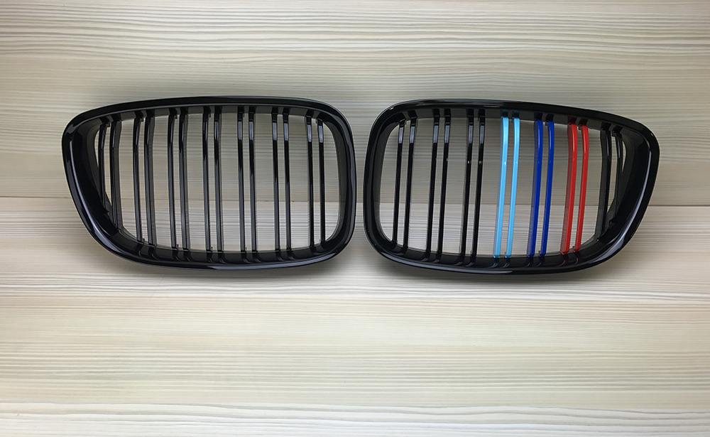 純正交換用 左右セット 取付簡単 在庫有 BMW F07 5GT M LOOK フロントグリル ABS 光沢黒+Mの3色カラー 2010-2014拍卖