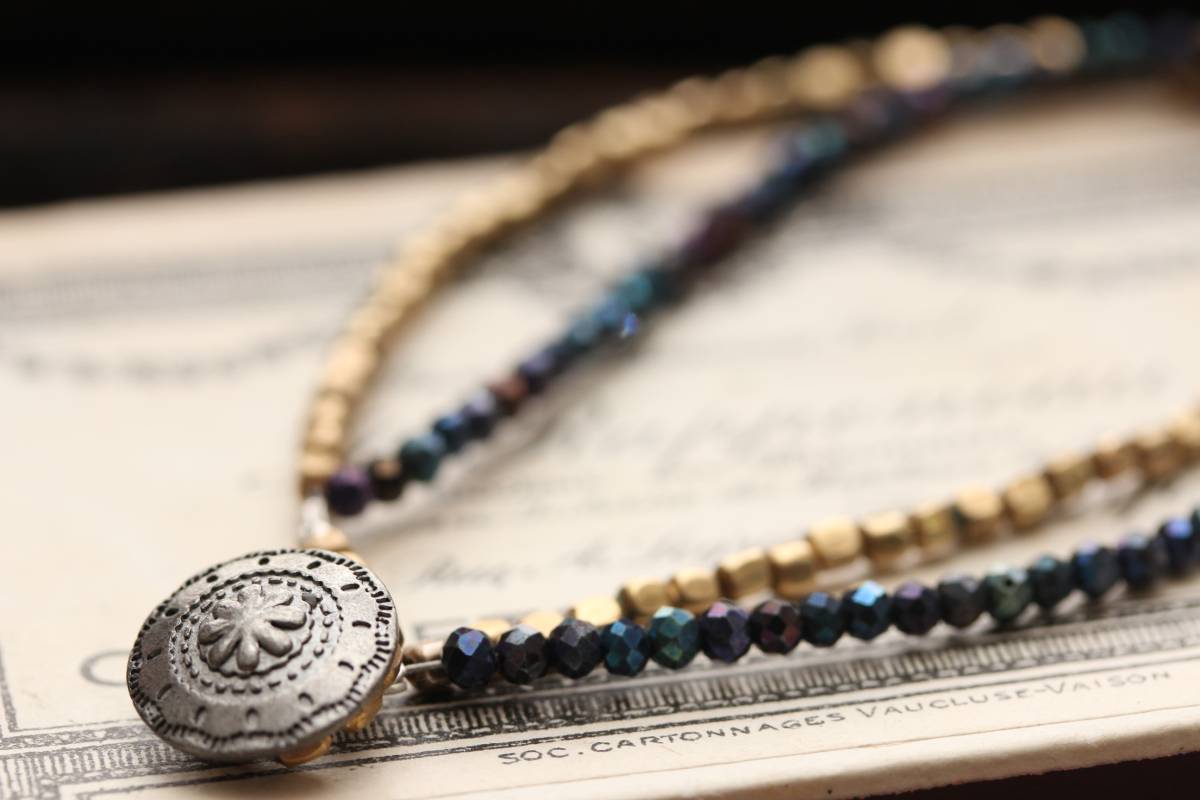 *コンチョ&レインボースピネルブラスビーズブレスレット拍卖