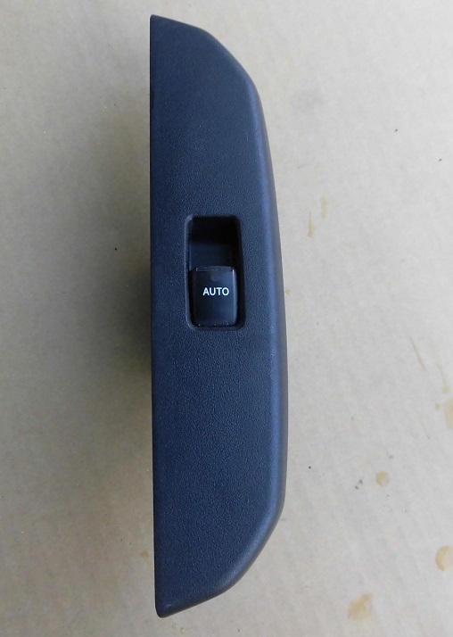 ウィルWILLサイファNCP70左フロント助手席パワーウィンドウ スイッチNCP75パワーウインドウ スイッチ84030-52010左フロントドア 拍卖