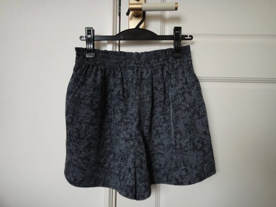 美品*アーバンリサーチ*ショートパンツキュロット*拍卖