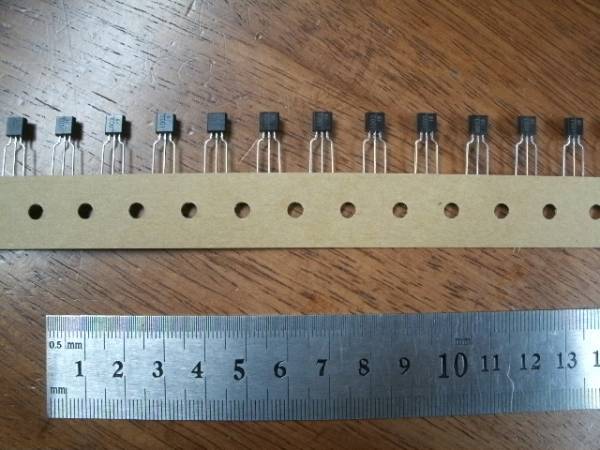 ■デジトラ(抵抗内蔵トランジスタ)■RN1003を32本■追加可■拍卖