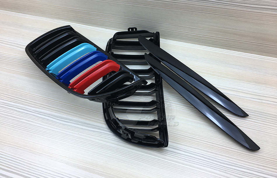 純正交換用 左右セット 取付簡単 在庫有 BMW E90 E91 前期 M LOOK フロントキドニーグリル 光沢黒+Mの3色カラー ABS拍卖
