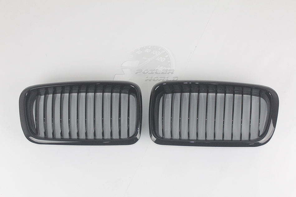 純正交換用 左右セット 取付簡単 在庫有 BMW E38 フロントグリル 艶有黒 光沢黒 ABS拍卖