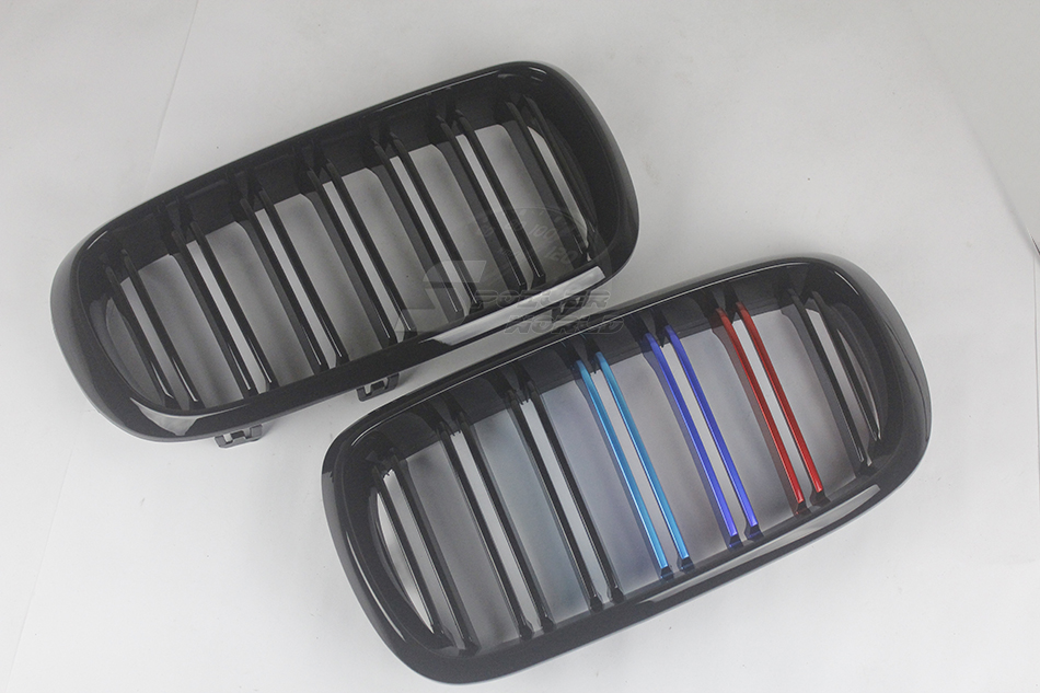 純正交換用 左右セット 取付簡単 在庫有 BMW F15 X5 F16 X6 M LOOK フロントグリル 光沢黒+金属風Mの3色 2014-2016拍卖