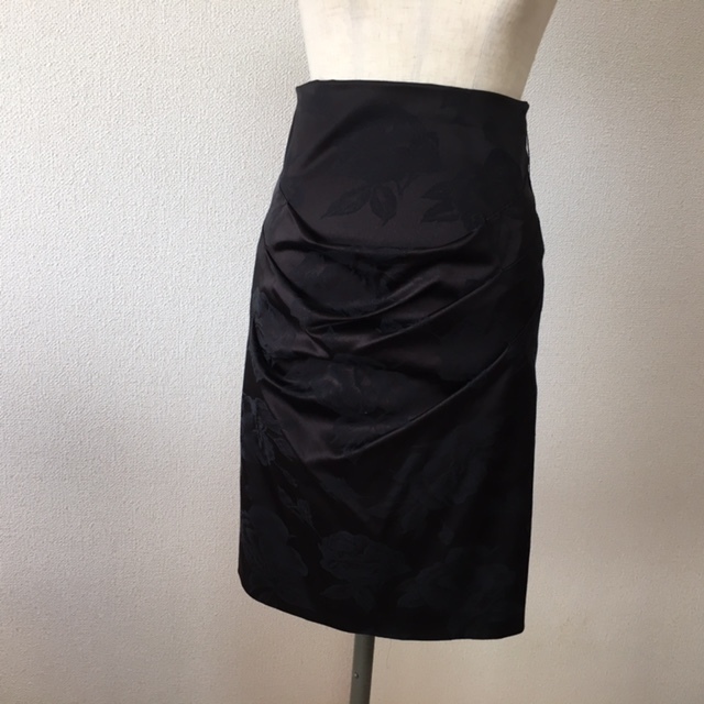 美品★EPOCA タイトスカート 38 イタリー製拍卖