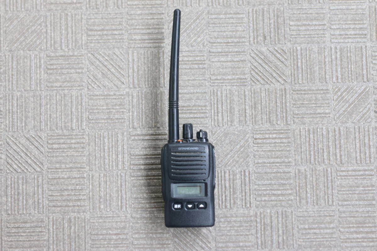 スタンダード STANDARD アナログ一般業務用無線 VX-582UFT 作動未確認 拍卖