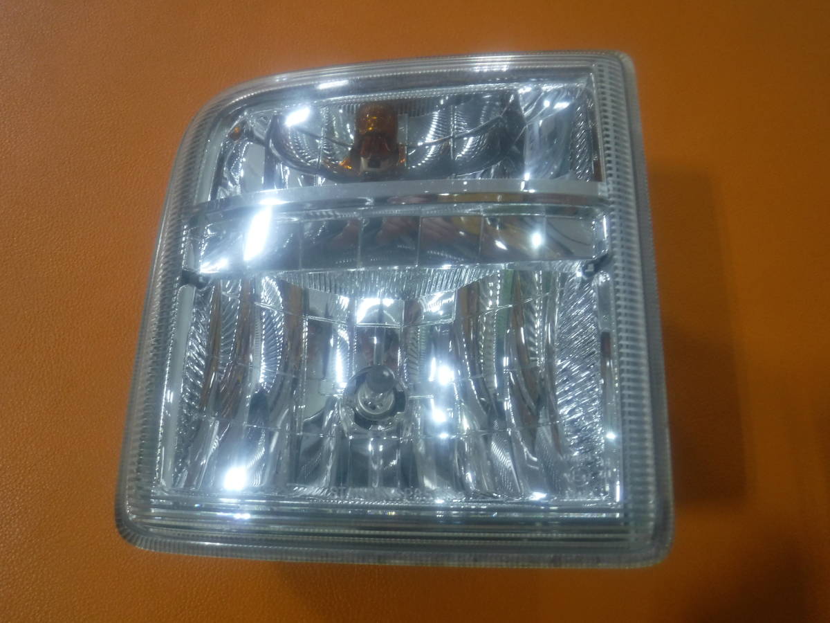 L175SムーブカスタムL185S後期ムーヴMOVE純正フロントバンパー右フォグランプ右ウィンカーランプ右フォグSTANLEY P8550ウインカー レンズ拍卖