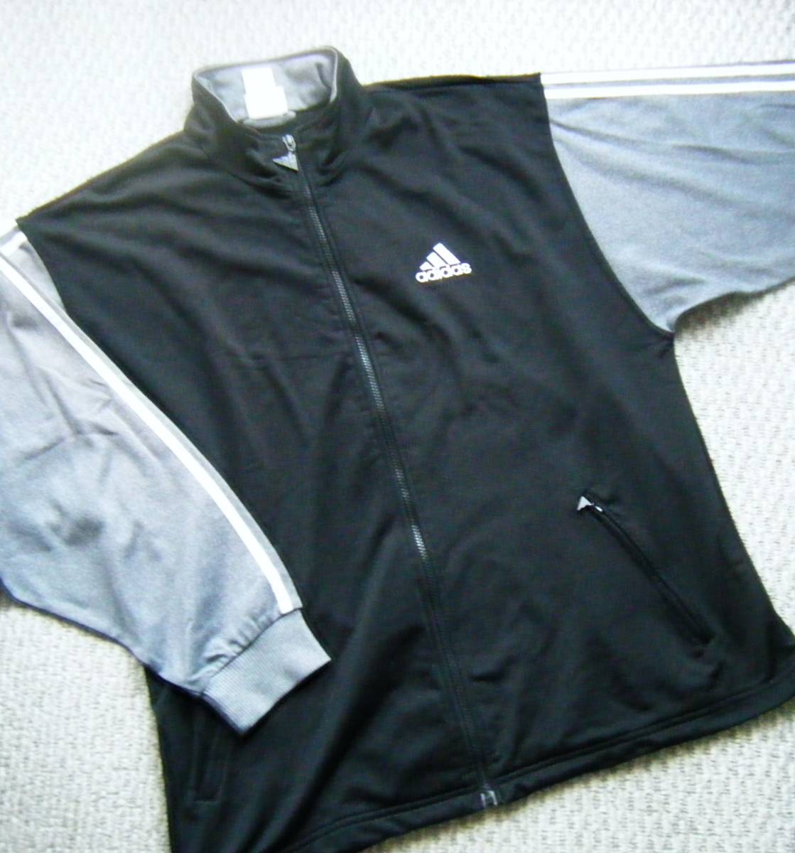 ☆adidasアディダス ウインドブレーカー ジップアップジャージ ブラック×グレー Mサイズ拍卖