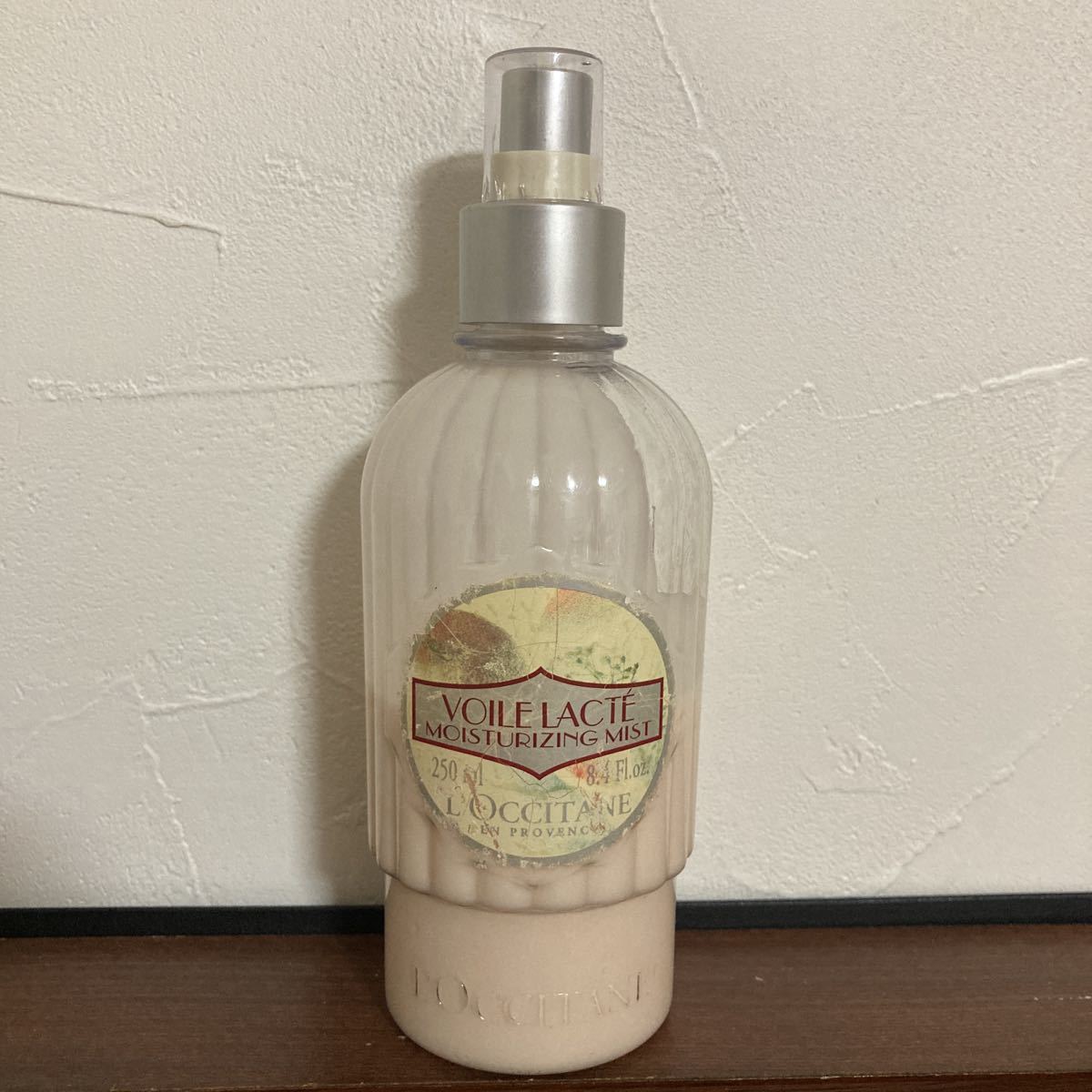 ロクシタン・ローズ ベアトリクス モイスチャライジングボディミスト・250ml・ボディミスト・ボディミルク・定価4180円拍卖