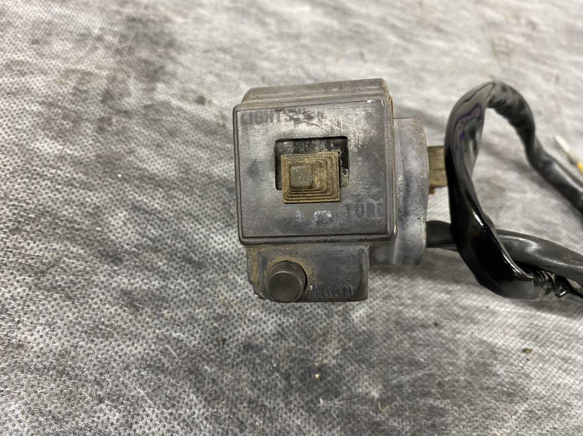 スズキ RG80 スイッチボックス BOX 電装 ライト ハンドル 左 SUZUKI 純正 部品 パーツ 旧車拍卖