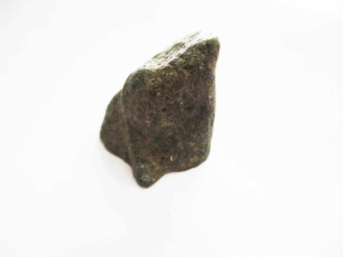 ★とちぎ屋!【コランダム原石 スターサファイヤ】17.8g(89ct)研磨で大化けするやも。。。(^^)★拍卖