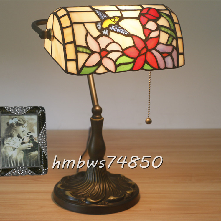 稀少品◆芸術品ステンドランプ ステンドグラス アンティーク 花柄 レトロな雰囲気 ティファニー テーブルスタンド 室内装飾 照明拍卖