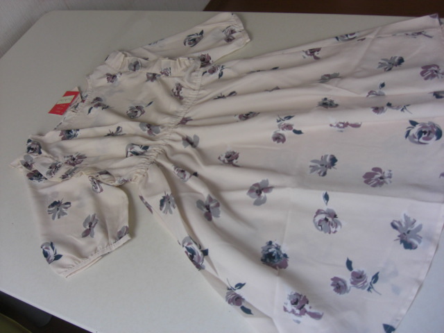 未使用パラビオン 花柄ワンピースピンクベージュ38拍卖