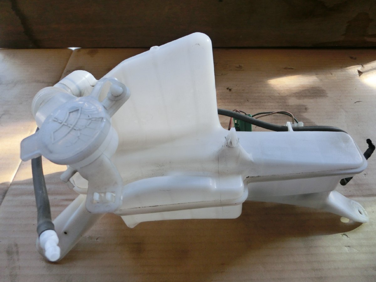 後期 ピクシス ウォッシャー タンク 平成24年 DBA-L575A モーター カスタムG 18万km ムーヴ コンテ 即決あり nn拍卖