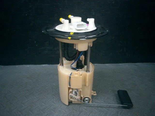 ノート E12 燃料 フューエル ポンプ 17040-5WK0A拍卖