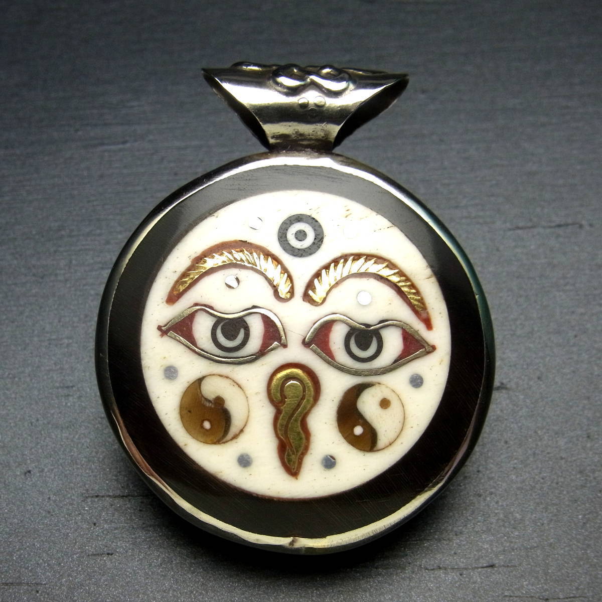 【No,5】ネパール製 仏陀の眼 ブッダアイズ ペンダントヘッド拍卖
