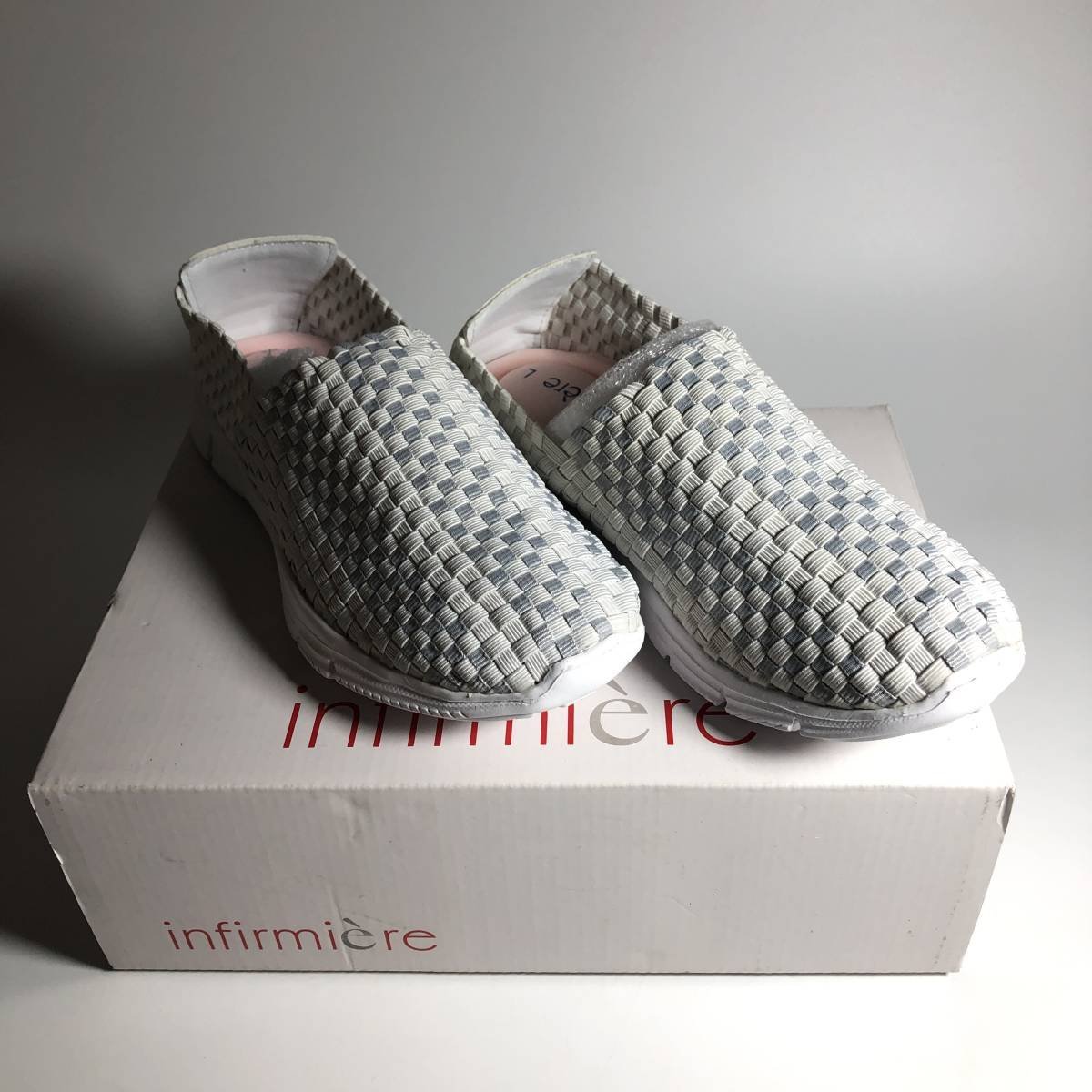 2394-80【 infirmiere 】 アンファミエ ナースシューズ スリッポン 編込み イントレチャート 白 Lサイズ 未使用品 白 グレー拍卖