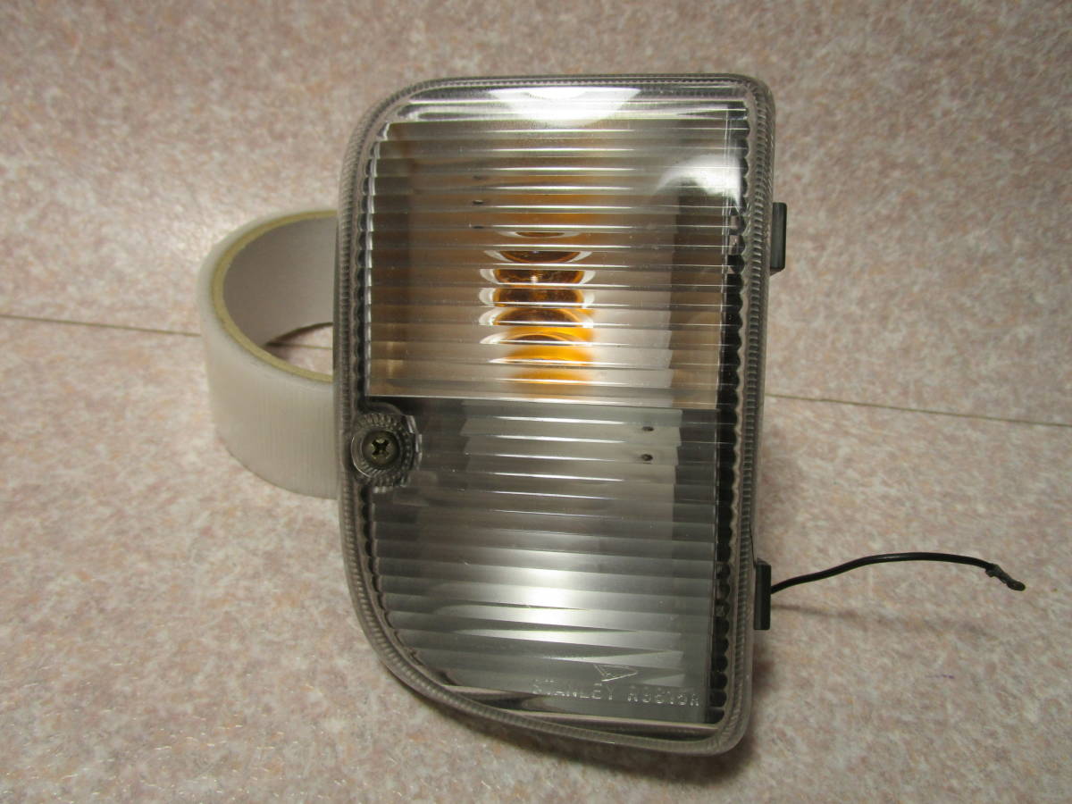 ムーヴ L900S/L902S コーナーランプ 右 STANLEY R9615 ウィンカー ◎要補修拍卖