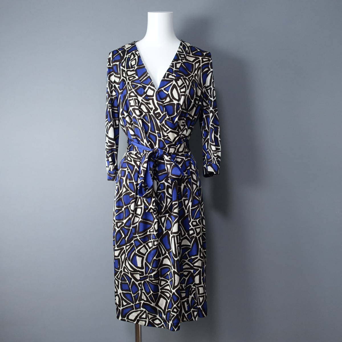 ☆美品☆modify/モディファイ/40/日本製/腰ひも/ストレッチワンピース/ブルー×ホワイト/青×白/レディース拍卖