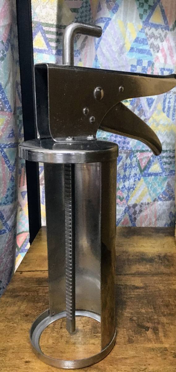 ディスペンサー 銃形 引き金を引くとソースが噴出される ネタ的調理器具 リボルバー ガン 銃 パーティー パーティー用品 ボトル エルshop拍卖