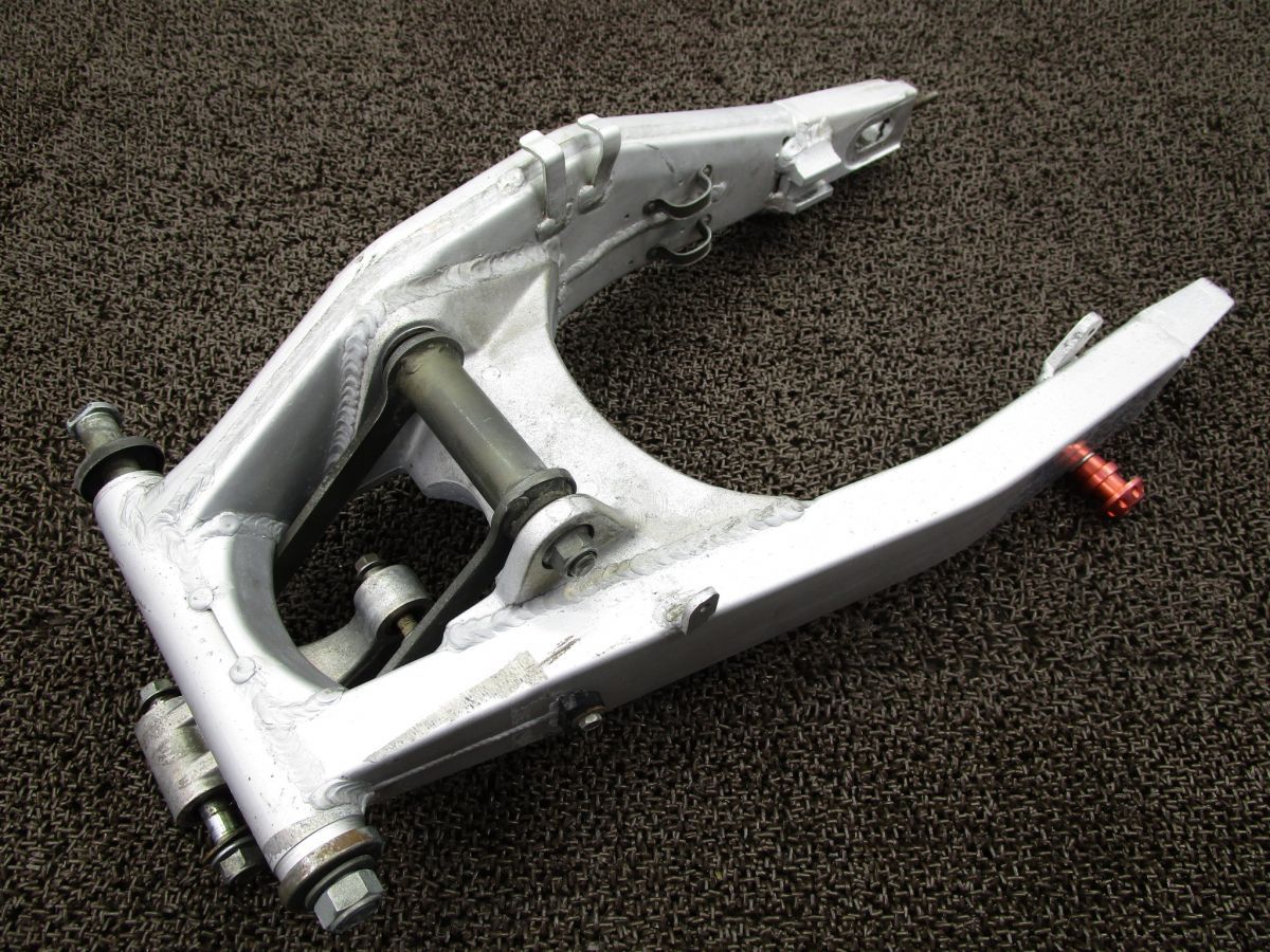 GSX-R1100 スイングアーム リンク □v643!GU75A スズキ 【 U707 】拍卖