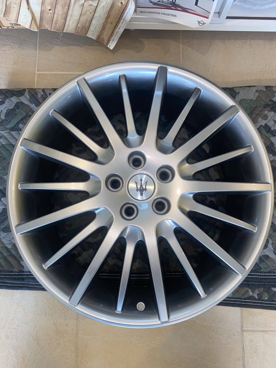 新品未使用 展示品 マセラティ maserati 純正アルミホイール クワトロポルテ M139 1本拍卖