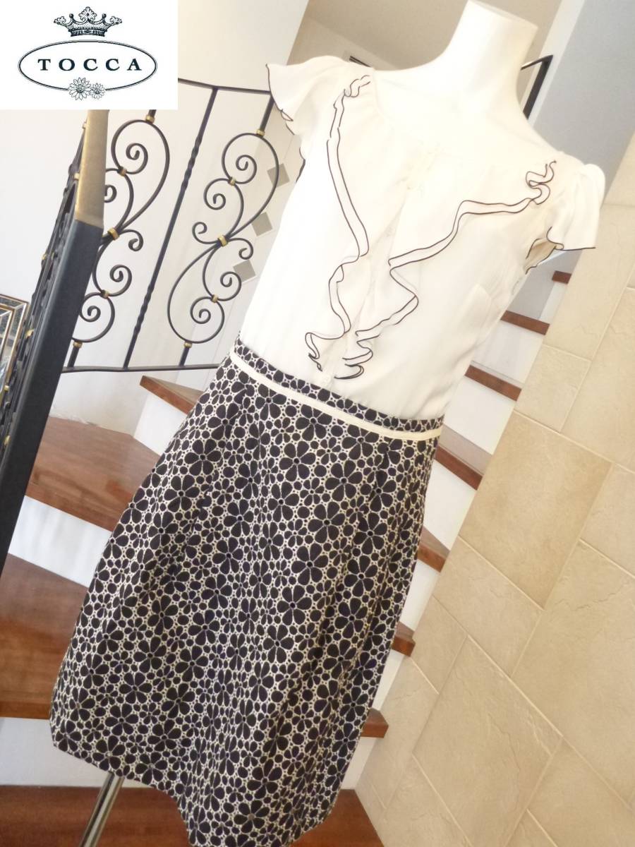 6万 美品 TOCCA トッカ ★オフホワイト×黒 刺繍 ワンピース 4 M相当拍卖