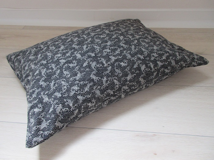 そばがら枕 まくら 綿生地 和柄 まくらカバー付き 35X50㎝ 鯉BK拍卖