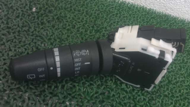 レタパ★ 日産 TU31 プレサージュ ワイパースイッチ ★管261418拍卖