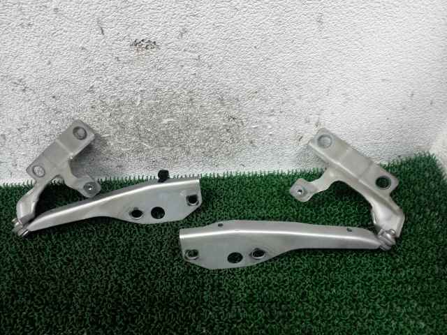 MB5244 ボルボ V50 ボンネット フード ヒンジ ★管266983拍卖