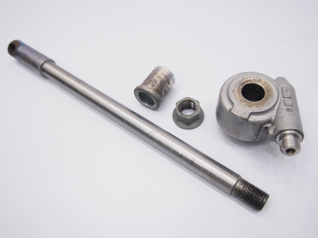 エリミネーター250V純正メーターギア.シャフト付きVN250A.お探しの方にどうぞ!拍卖