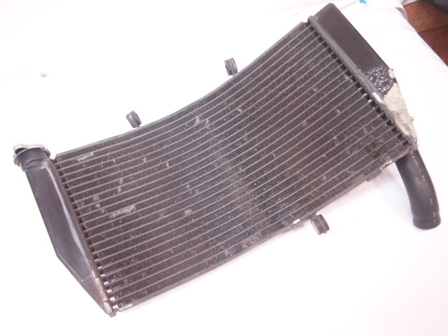CBR954RR純正ラジエーター 穴あきなしメンテに SC50 電動ファン可動拍卖
