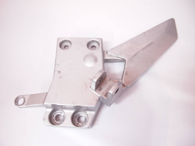 FJR1300純正ステップ左 割れなし交換に ~05年 5JW刻印拍卖