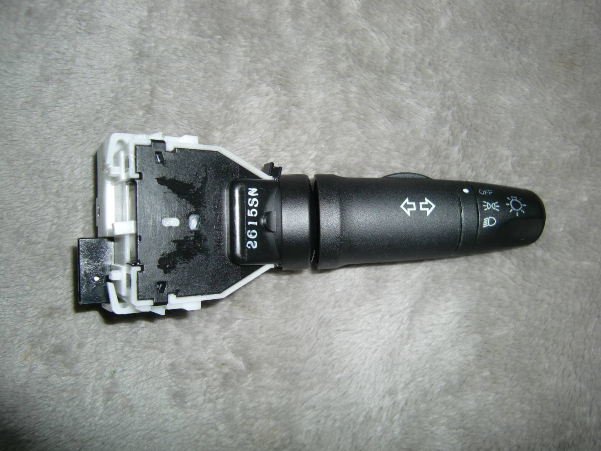 Z11 Z12 E11 T31 Y12 C25 B30 E51 ディマースイッチ ウインカーレバー ライトスイッチ FOG無 オート無 中古②拍卖