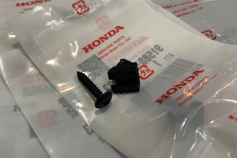 新品 ホンダ純正部品  EF8・9 クリアランスランプホルダーとネジのセット拍卖