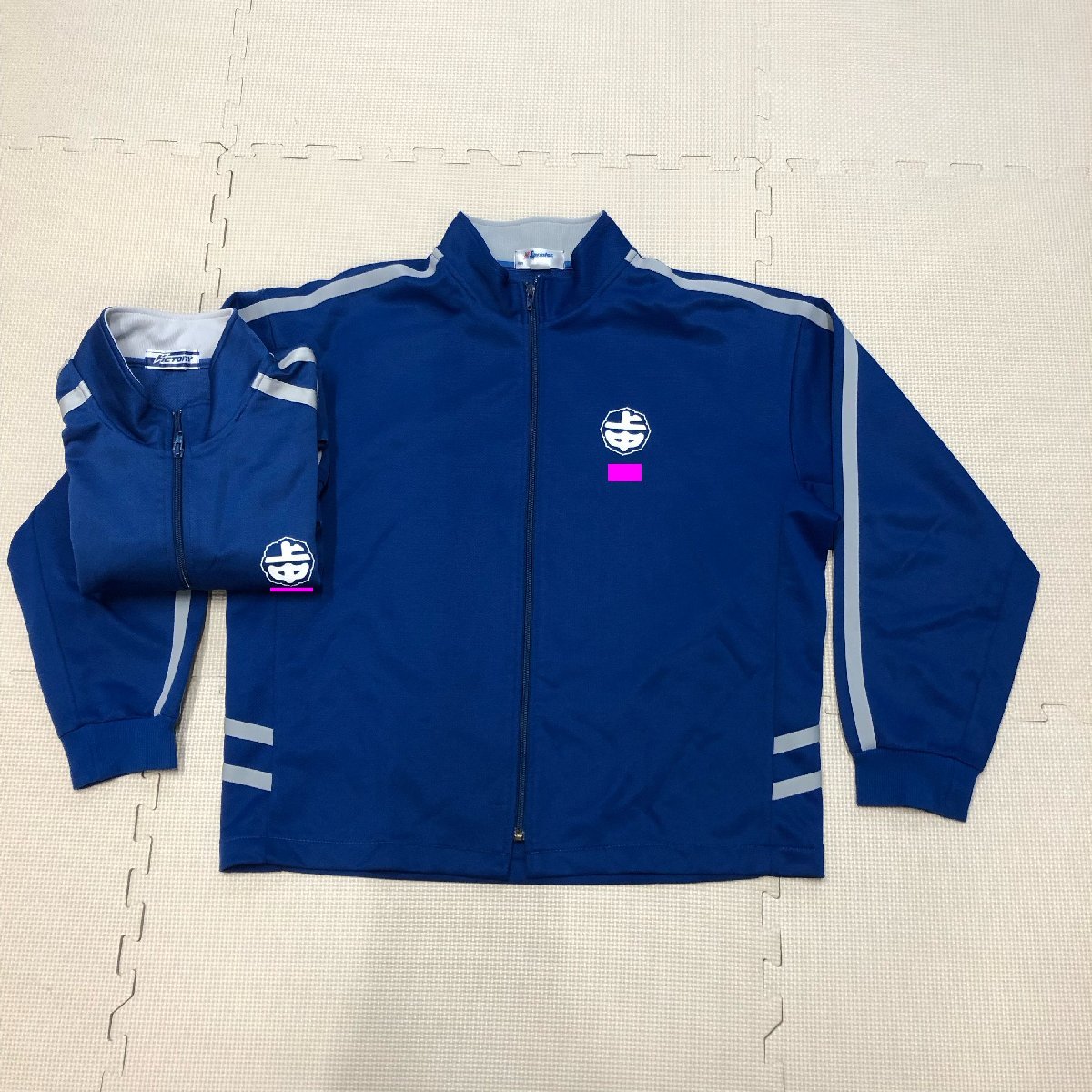 MJ271 (中古) 愛知県 豊田市立 上郷中学校 ジャージ 上着 2点セット /指定品/L/長袖/青×グレー2本ライン/VICTORY/体操着/拍卖