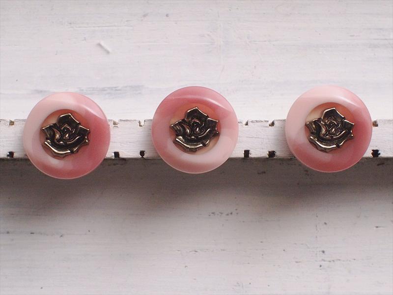 レトロビンテージ手芸ボタン*バラの花・23㎜・ピンク・3個セット☆リメイクデコパーツローズ拍卖