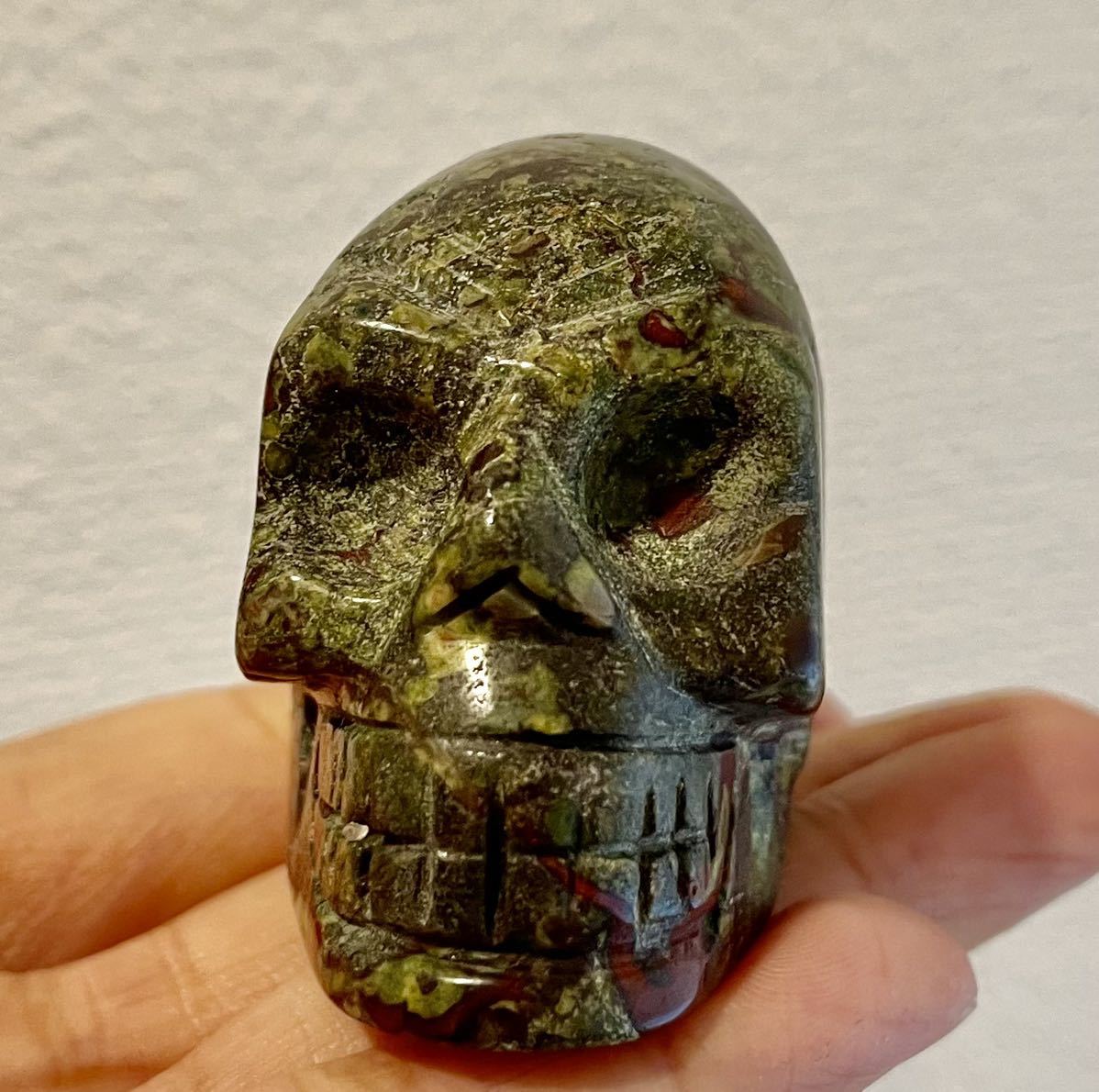 ドラゴンジャスパー スカル 髑髏 骸骨 幸運 ラッキー パワーストーン 天然石 置物インテリア グリーン 魔除 お守 開運 小物グッズ拍卖
