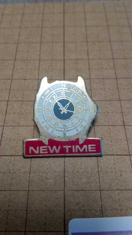 403 NEW TIME 時計 腕時計 レトロ アンティークコレクション ピンズ ピンバッチ拍卖