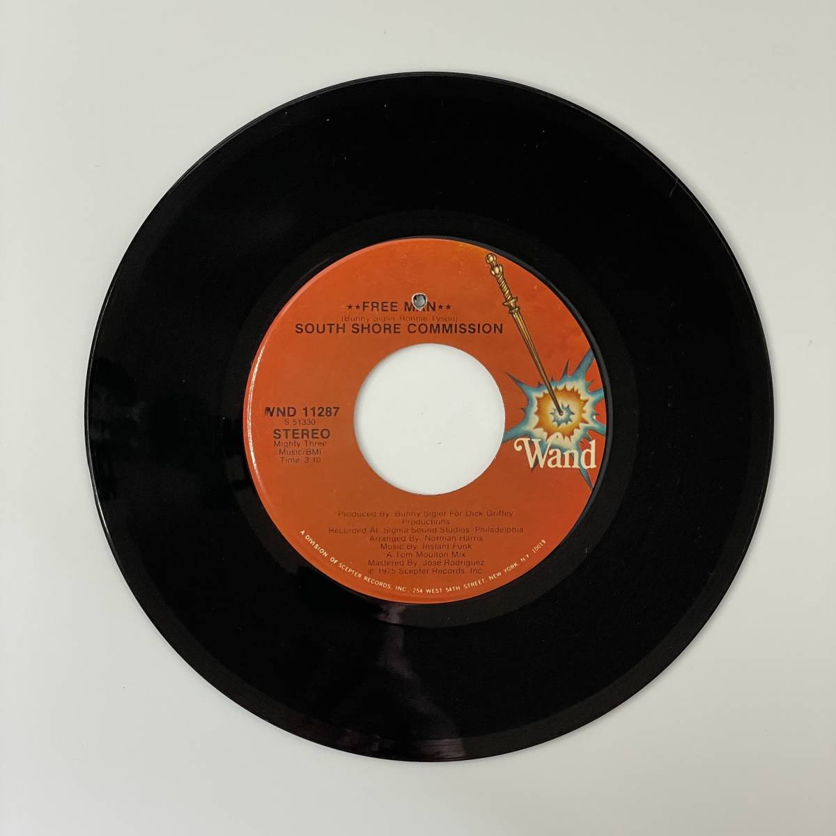 South Shore Commission - Free Man拍卖