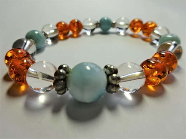 パワーストーンブレスレット ラリマー・アンバー・水晶<新たな道を踏み出すきっかけ>16㎝ 西56拍卖
