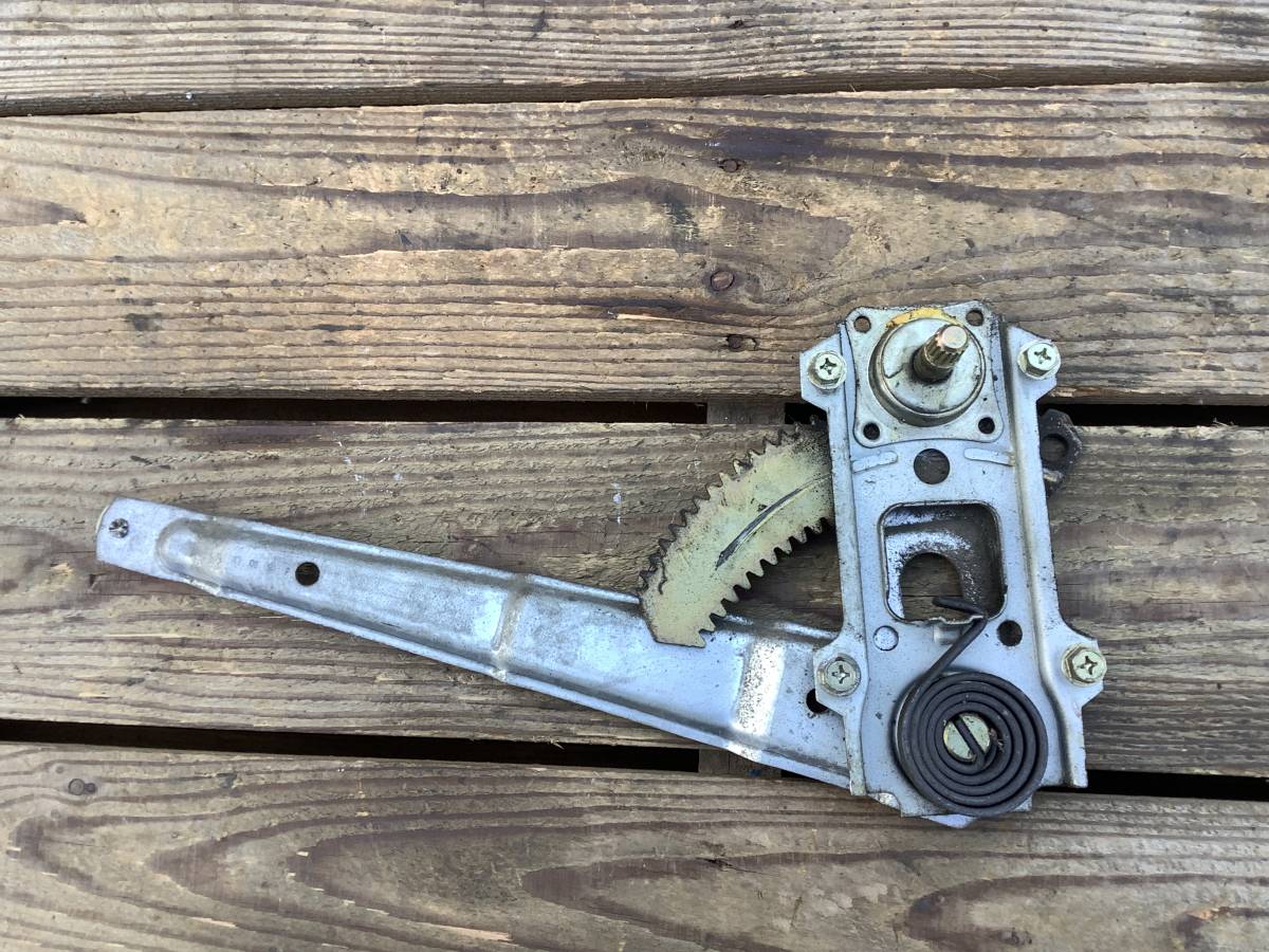 DR30 スカイライン 前期 RS 2ドア リア ウインドウ レギュレーター 手巻き 左 R30 ジャンク拍卖