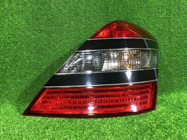 ベンツ純正 W221 Sクラス 前期 LED テール テールライト 右テールランプ A221 820 0264 RIGHT SIDE TAIL LIGHT ID:1431拍卖